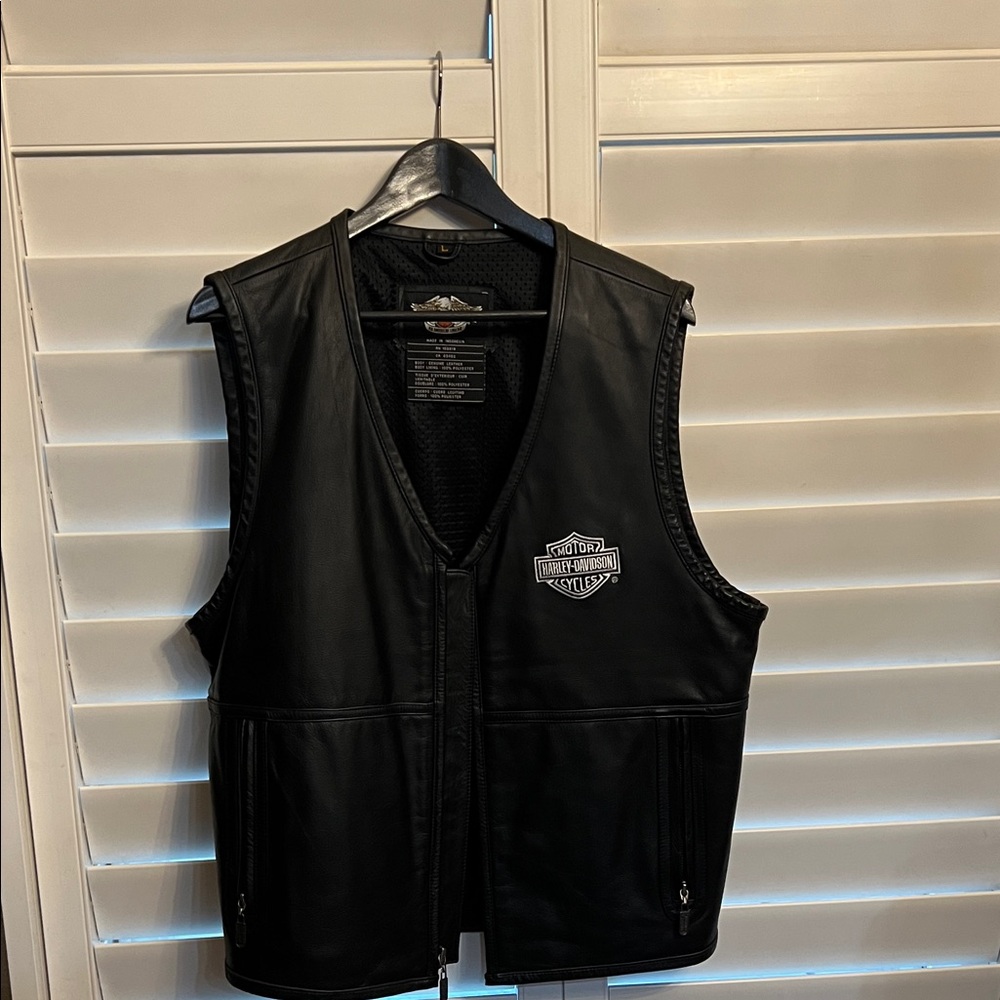 Harley-Davidson Black Leather Zip Vest with Logo Patching